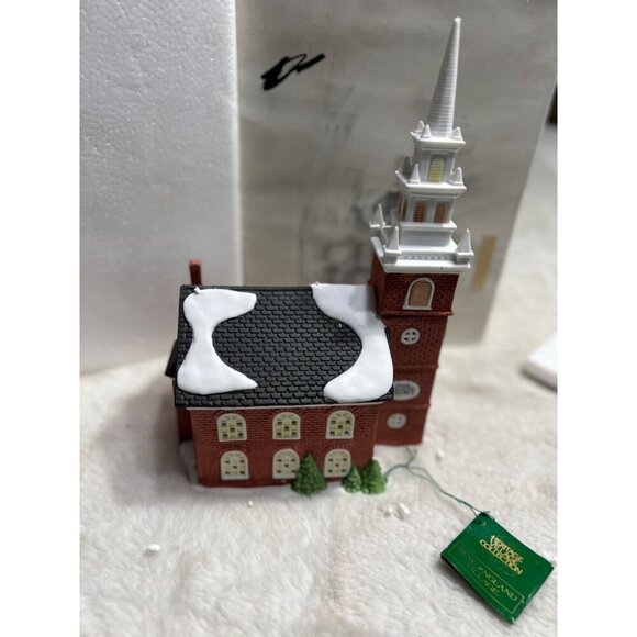 Department 56 The Heritage Village Old Church New England Series - Picture 3 of 3